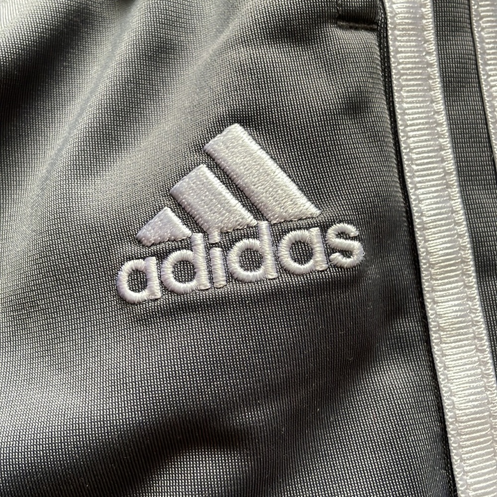 Adidas pants size XL - Picture 2 of 5